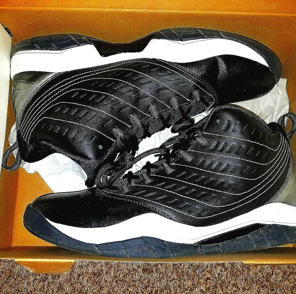 Air Jordan Velocity Size 10.5 - Picture 13 of 14